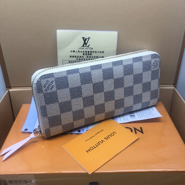 LVコピーウォレット正面デザイン